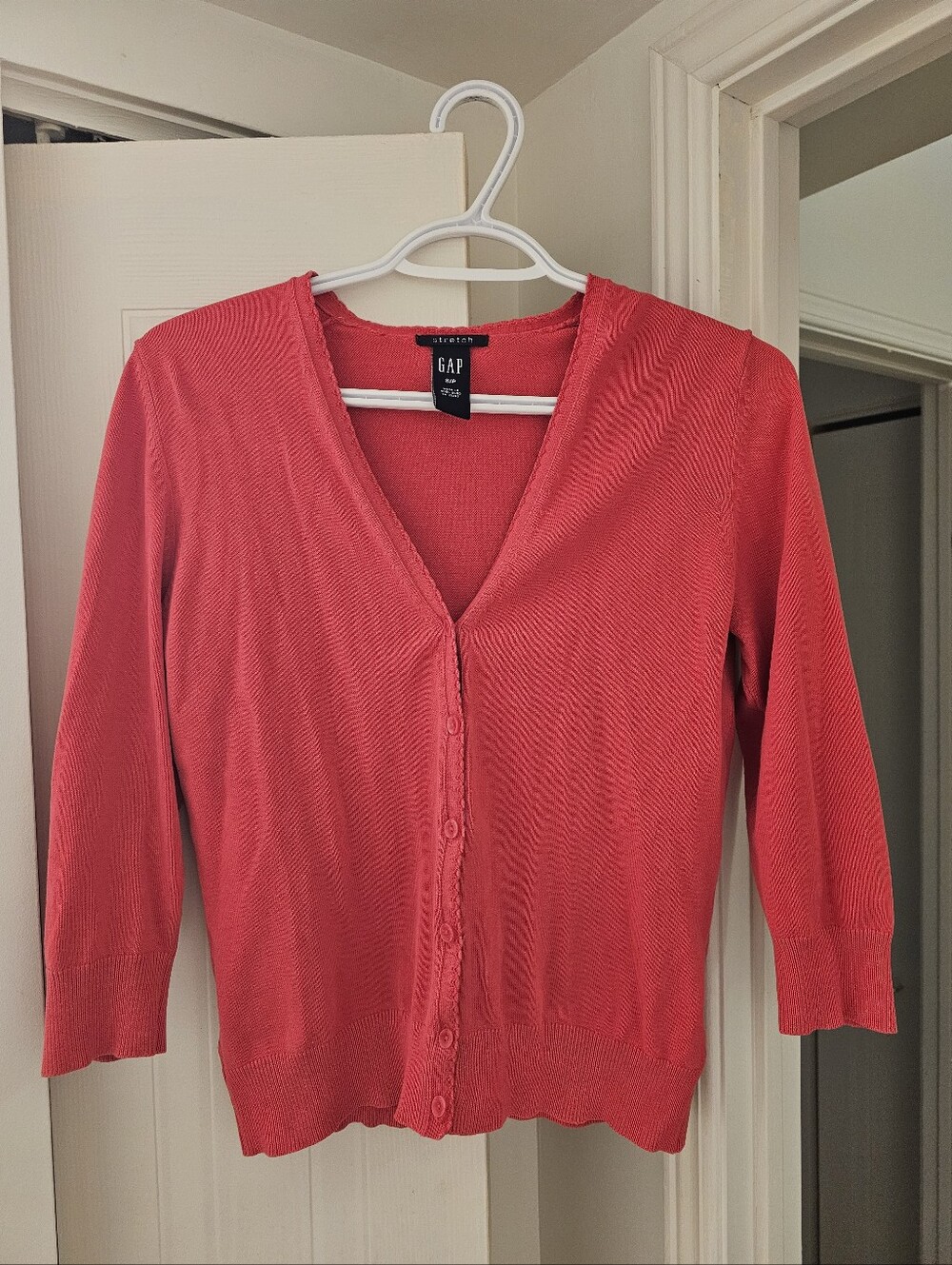 GAP Women's Coral V-Neck Button Cardigan